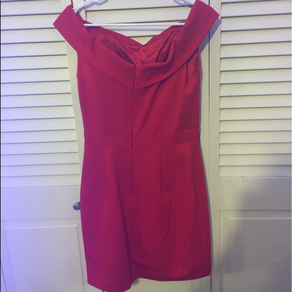 Dress - Picture 3 of 4